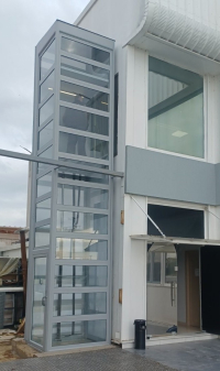 UN_900 / UN_942